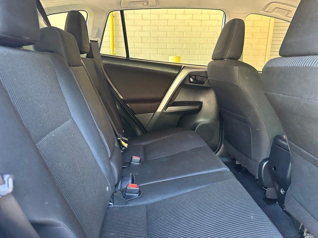 Toyota RAV4  2018