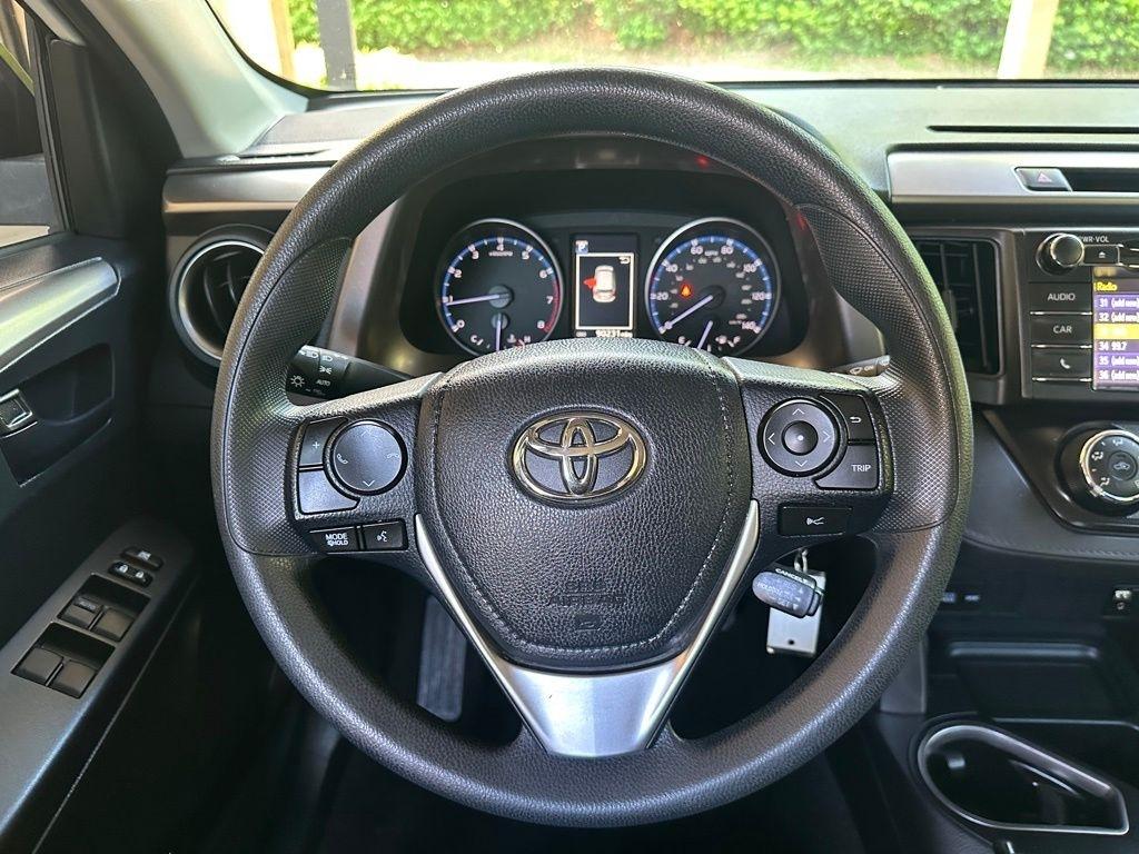 Toyota RAV4  2018