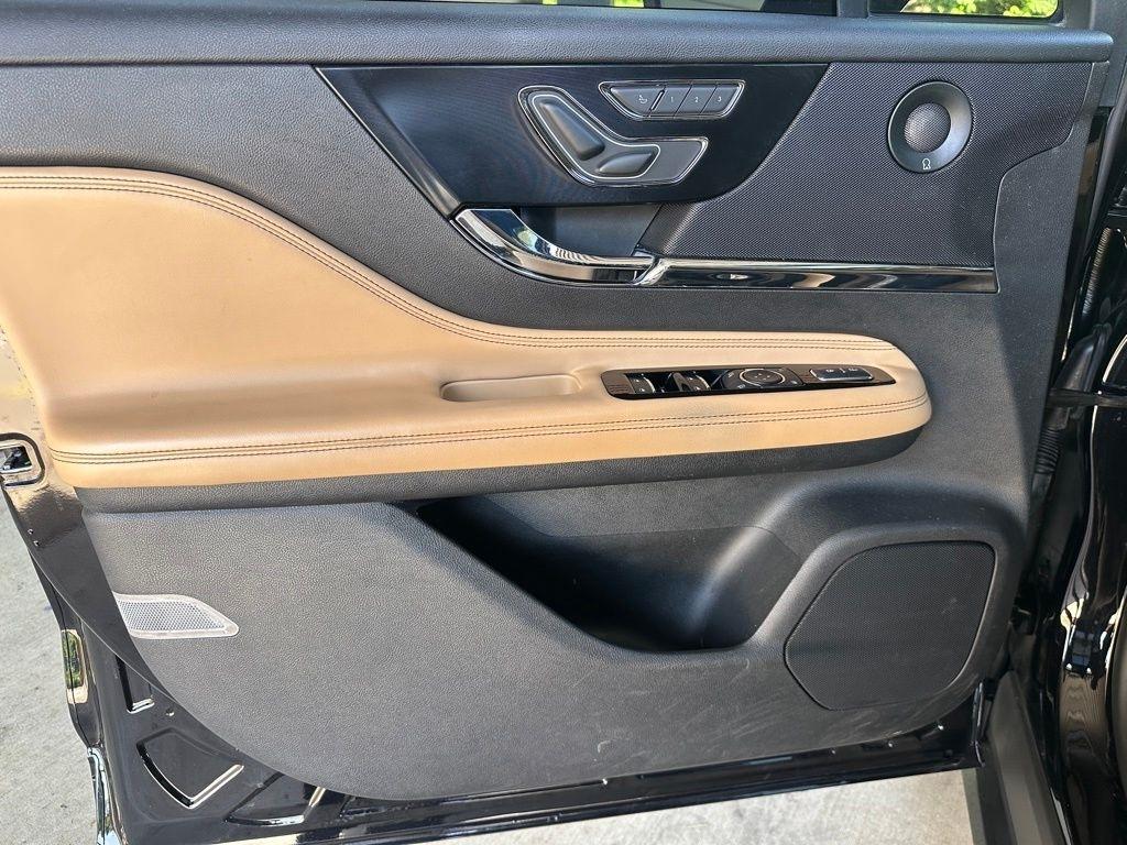 Lincoln Corsair  2021