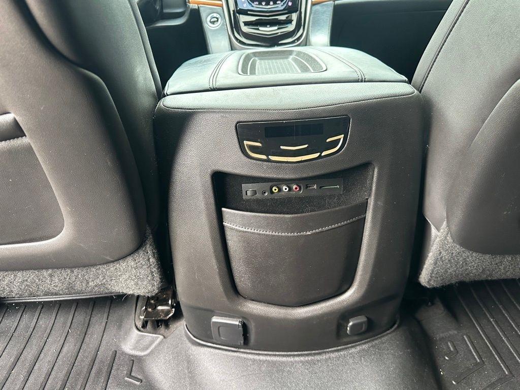 Cadillac Escalade  2015