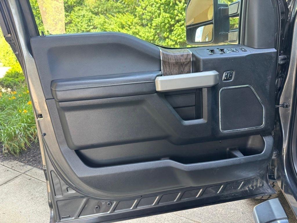 Ford Super Duty F-250 SRW  2017