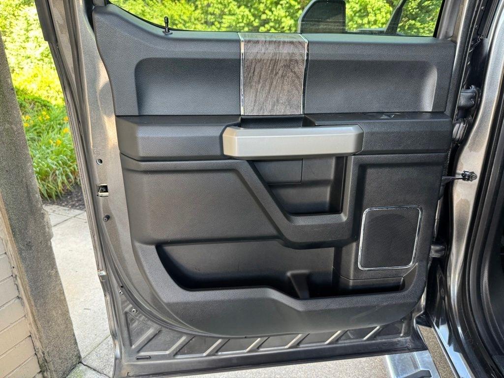 Ford Super Duty F-250 SRW  2017