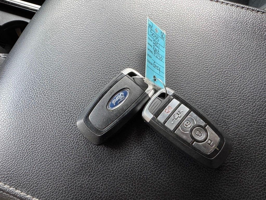 Ford Super Duty F-250 SRW  2021