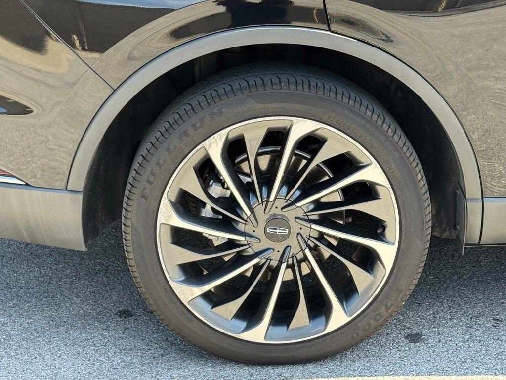 Lincoln Aviator  2020