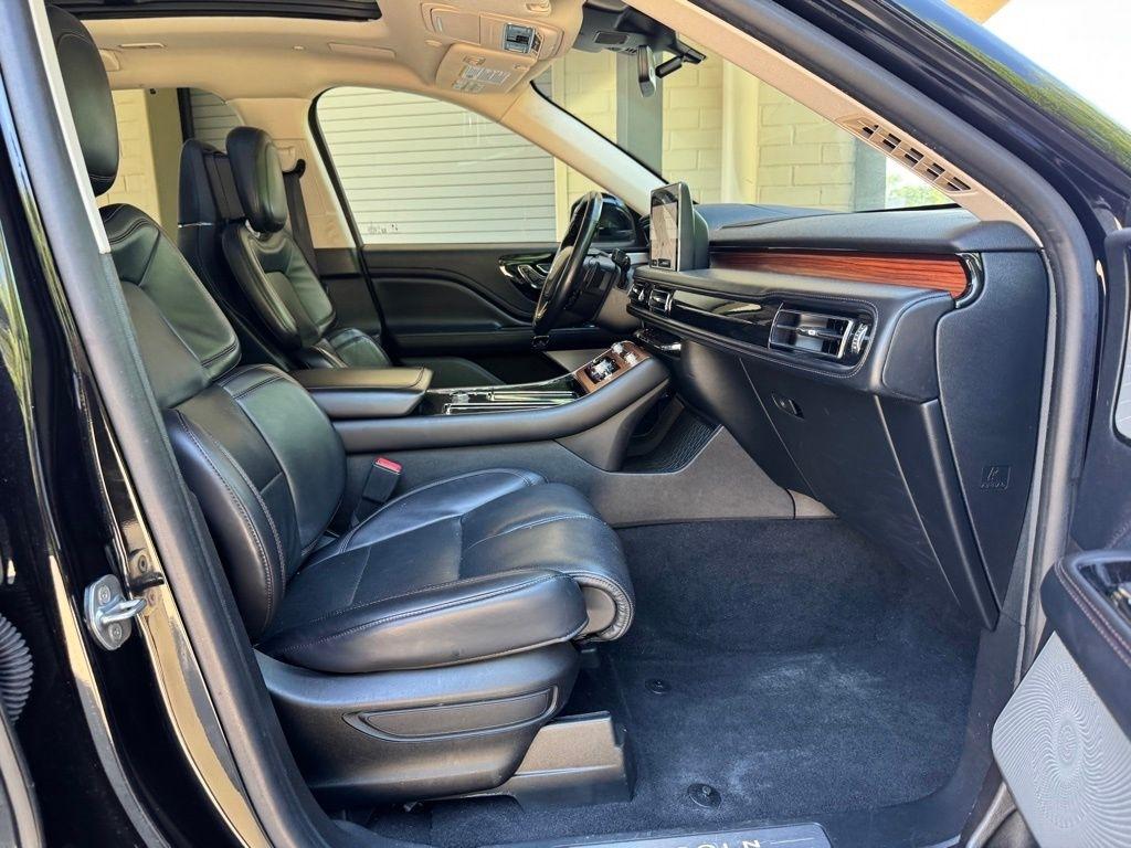 Lincoln Aviator  2020