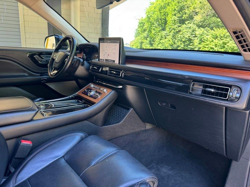 Lincoln Aviator  2020