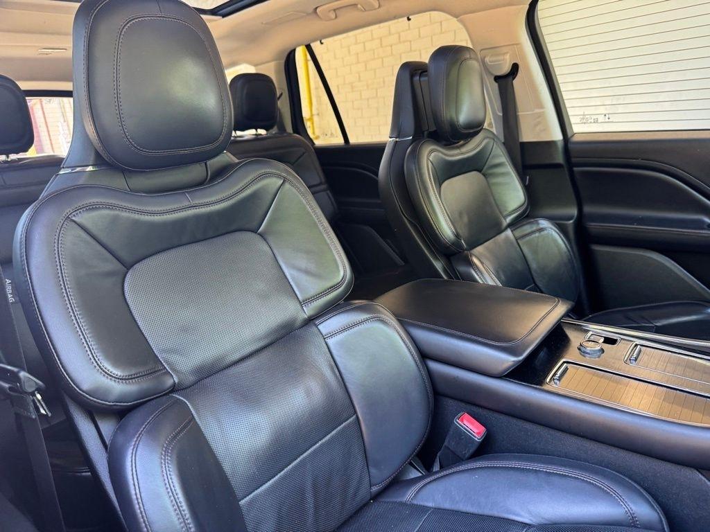 Lincoln Aviator  2020