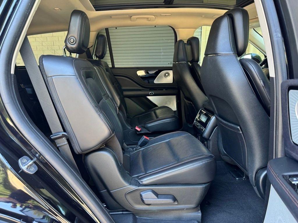 Lincoln Aviator  2020