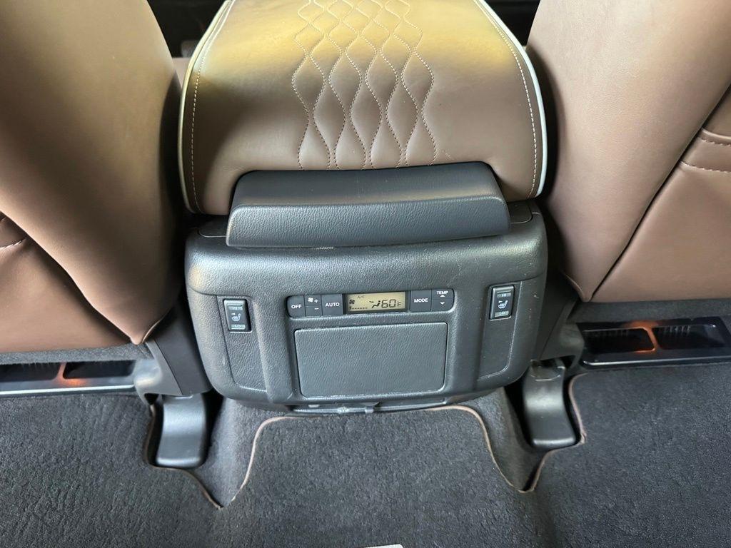 Infiniti QX80  2017