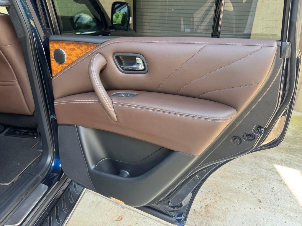 Infiniti QX80  2017