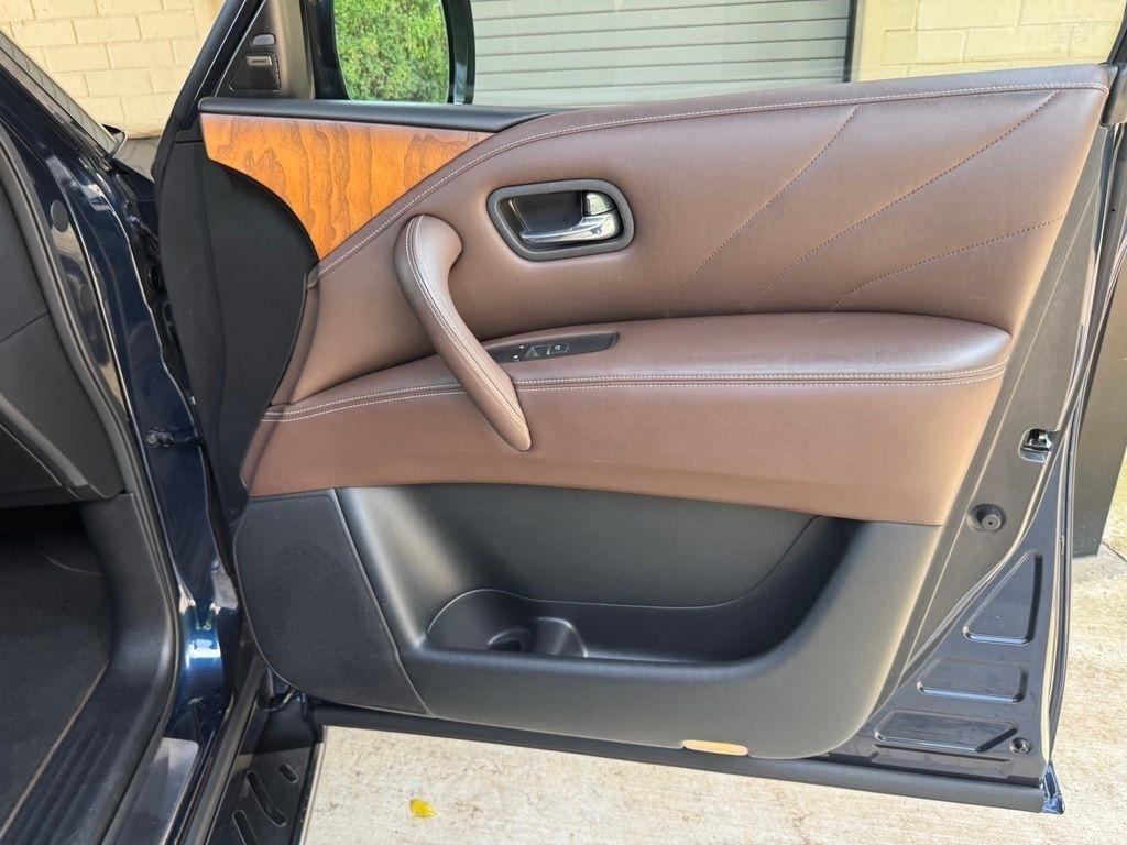 Infiniti QX80  2017