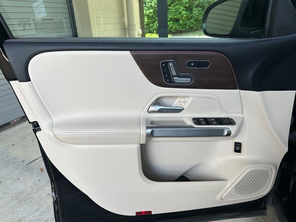 Mercedes-Benz GLB  2022