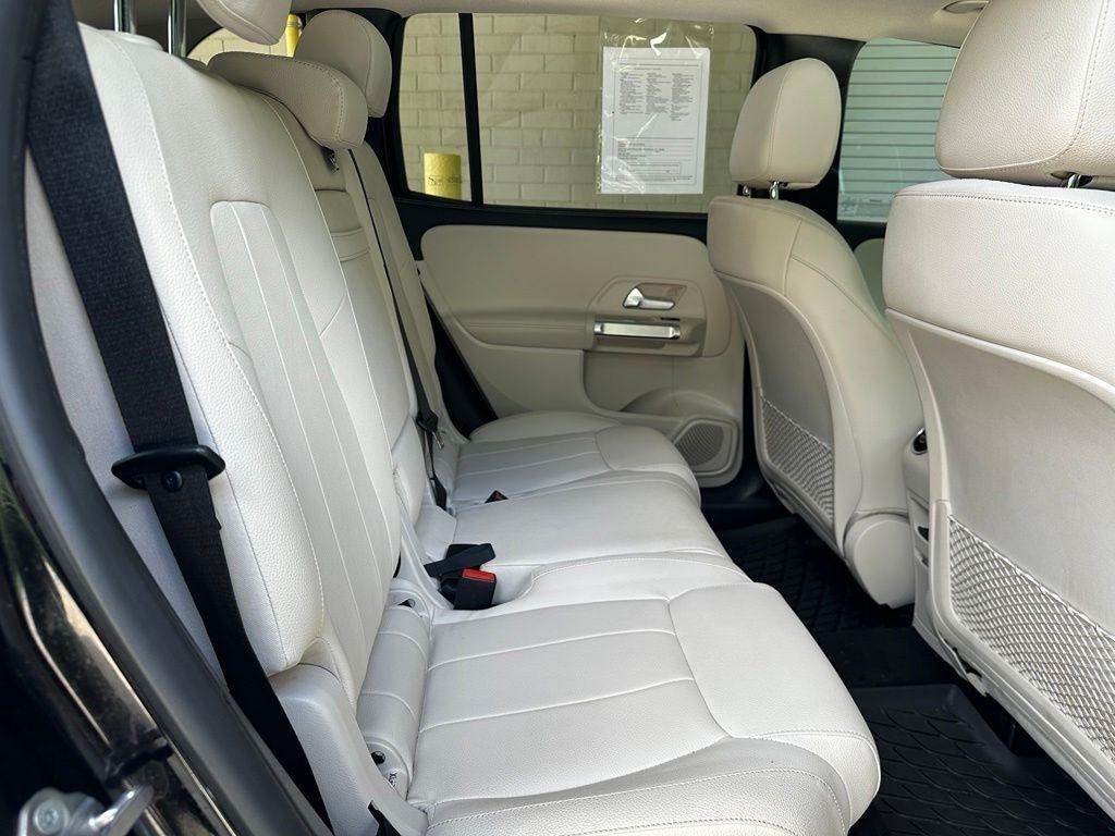 Mercedes-Benz GLB  2022
