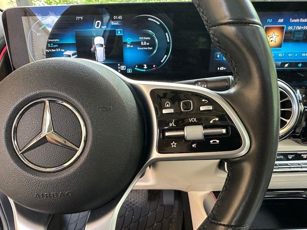 Mercedes-Benz GLB  2022