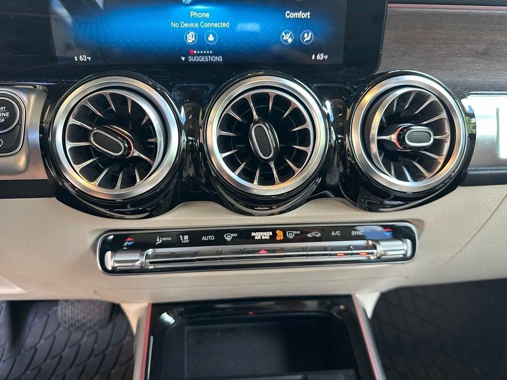 Mercedes-Benz GLB  2022
