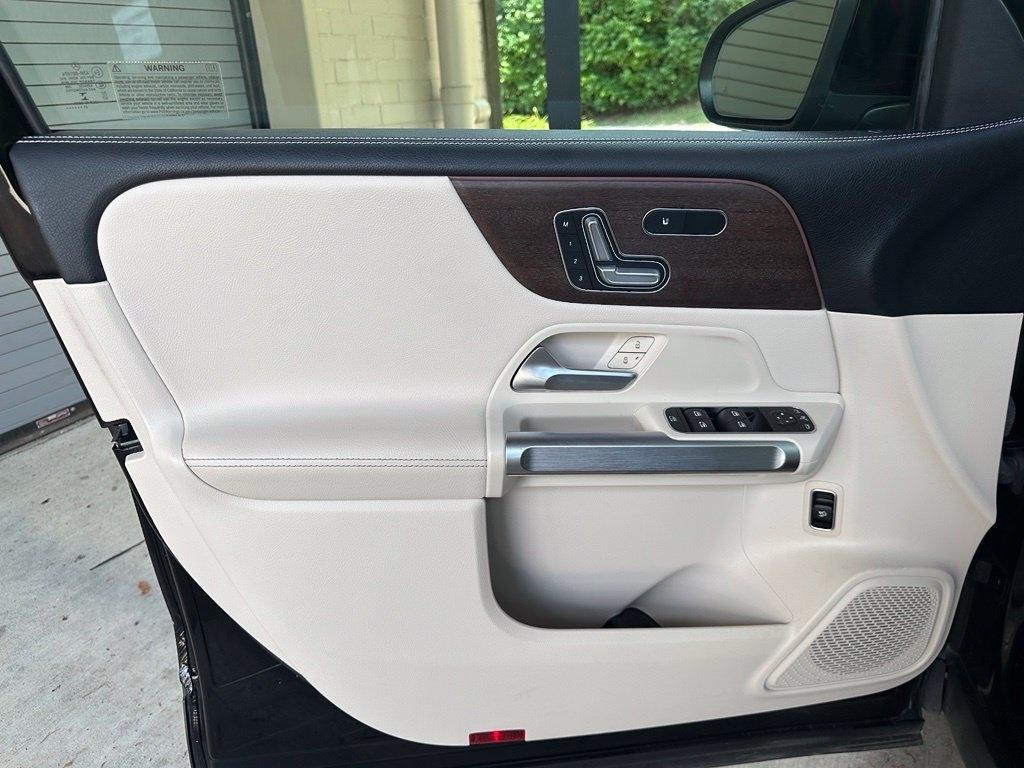 Mercedes-Benz GLB  2022