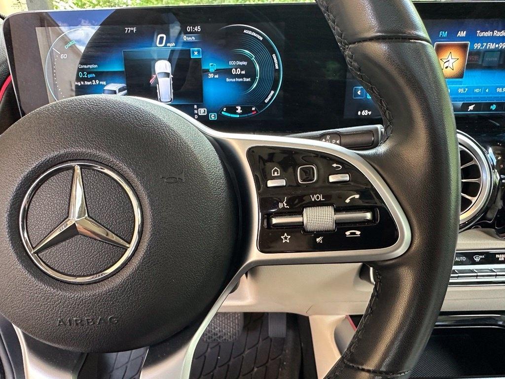 Mercedes-Benz GLB  2022