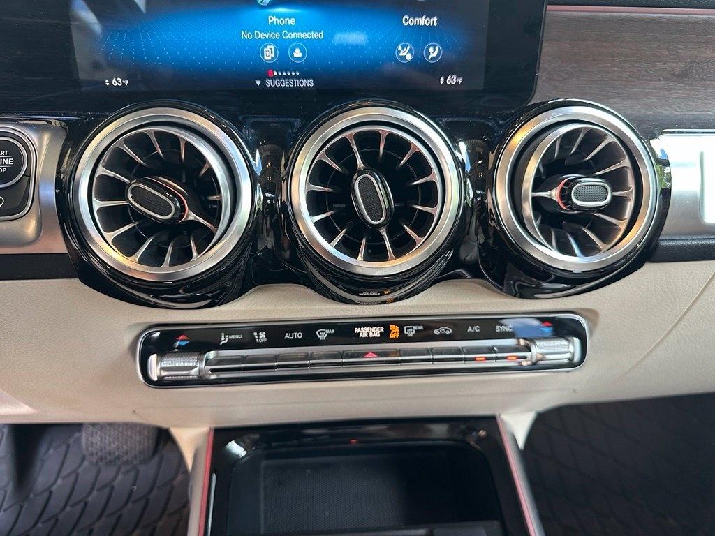 Mercedes-Benz GLB  2022