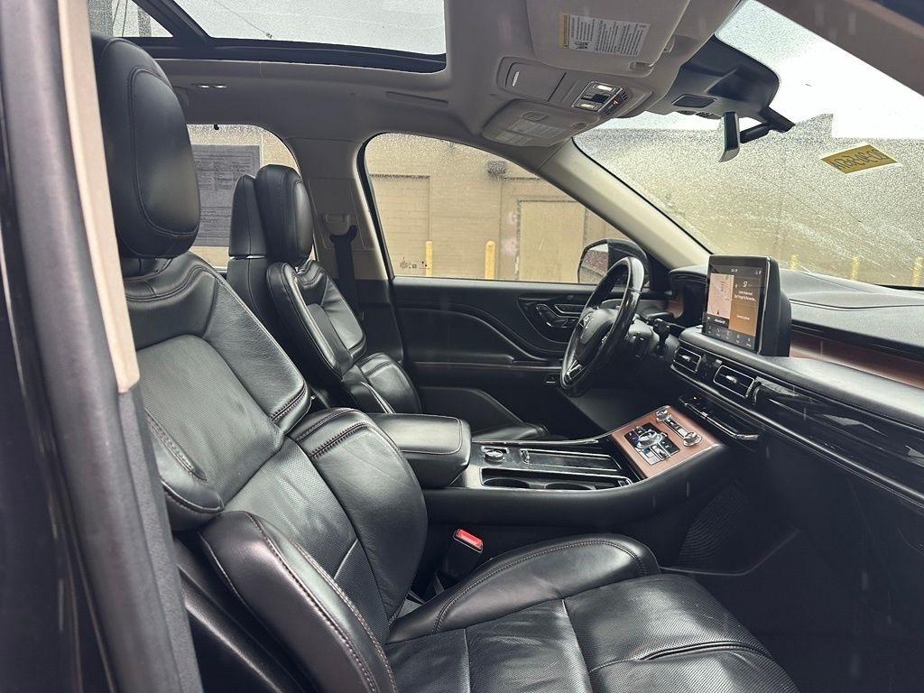 Lincoln Aviator  2020