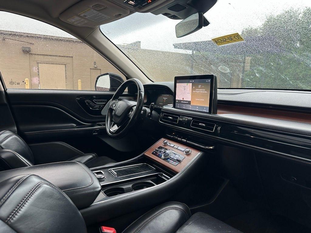 Lincoln Aviator  2020