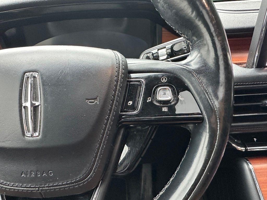 Lincoln Aviator  2020