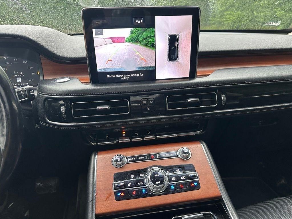 Lincoln Aviator  2020