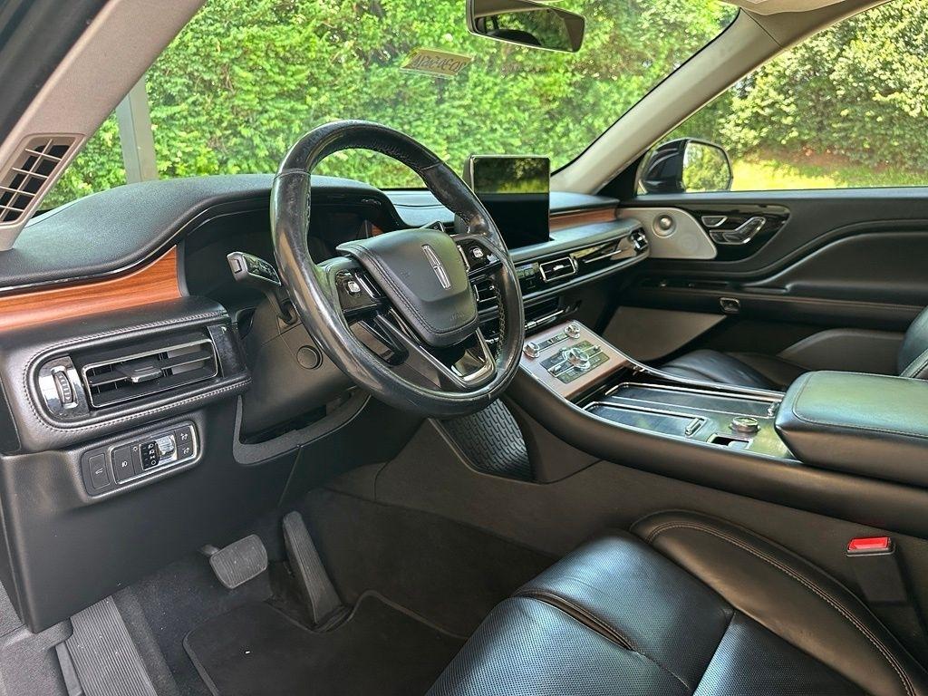 Lincoln Aviator  2020