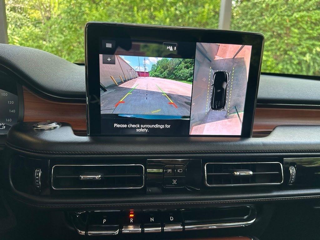 Lincoln Aviator  2020