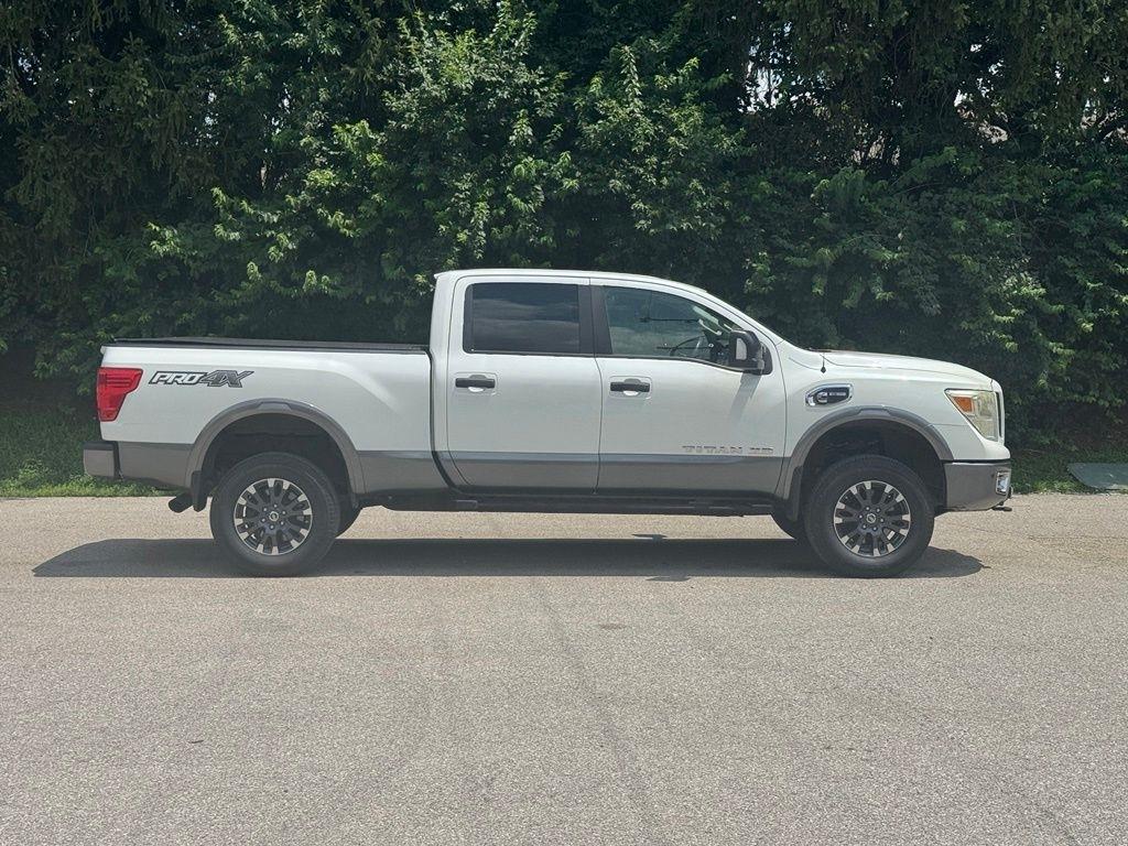 Nissan Titan XD  2016