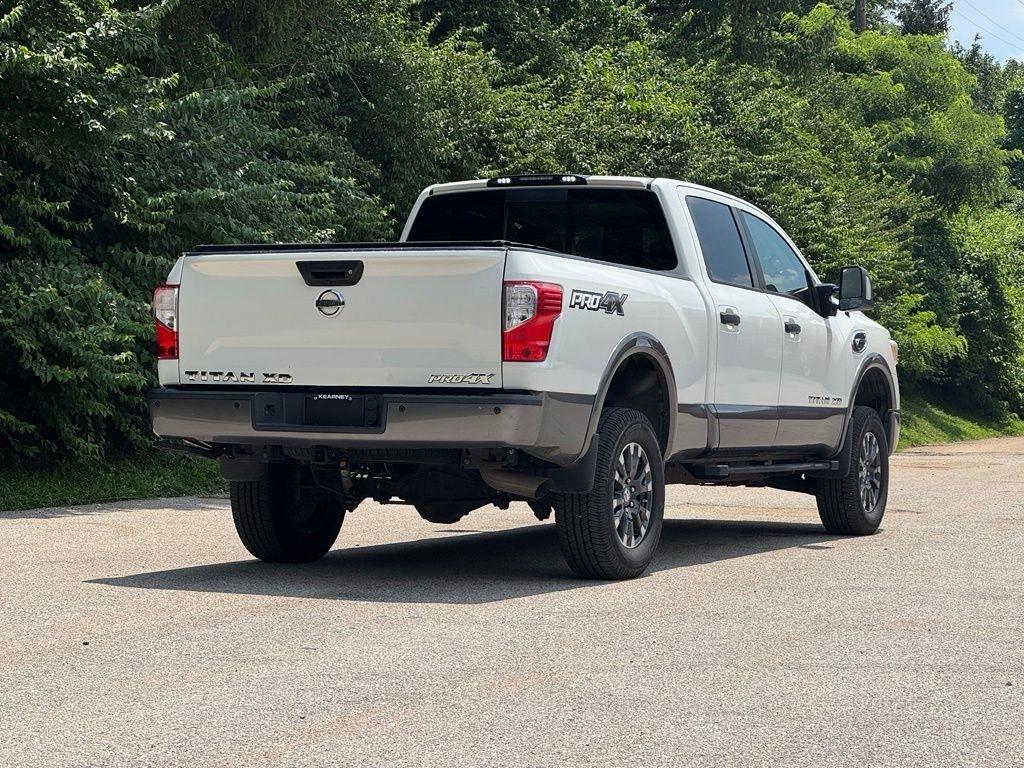 Nissan Titan XD  2016