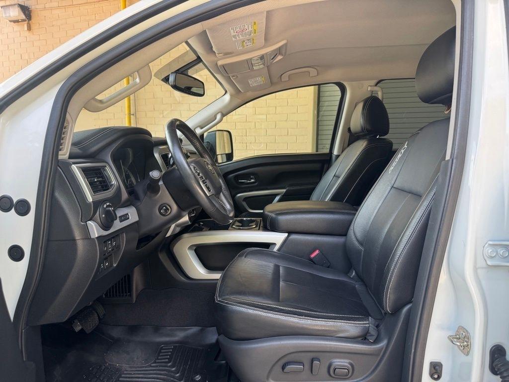 Nissan Titan XD  2016
