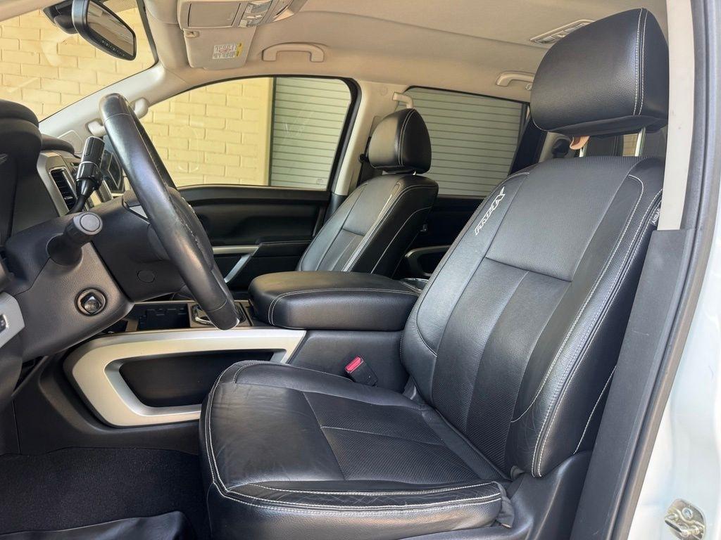 Nissan Titan XD  2016