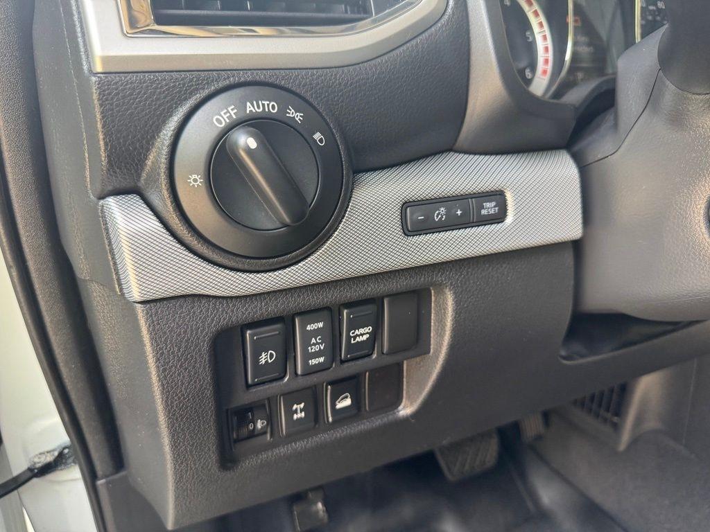 Nissan Titan XD  2016