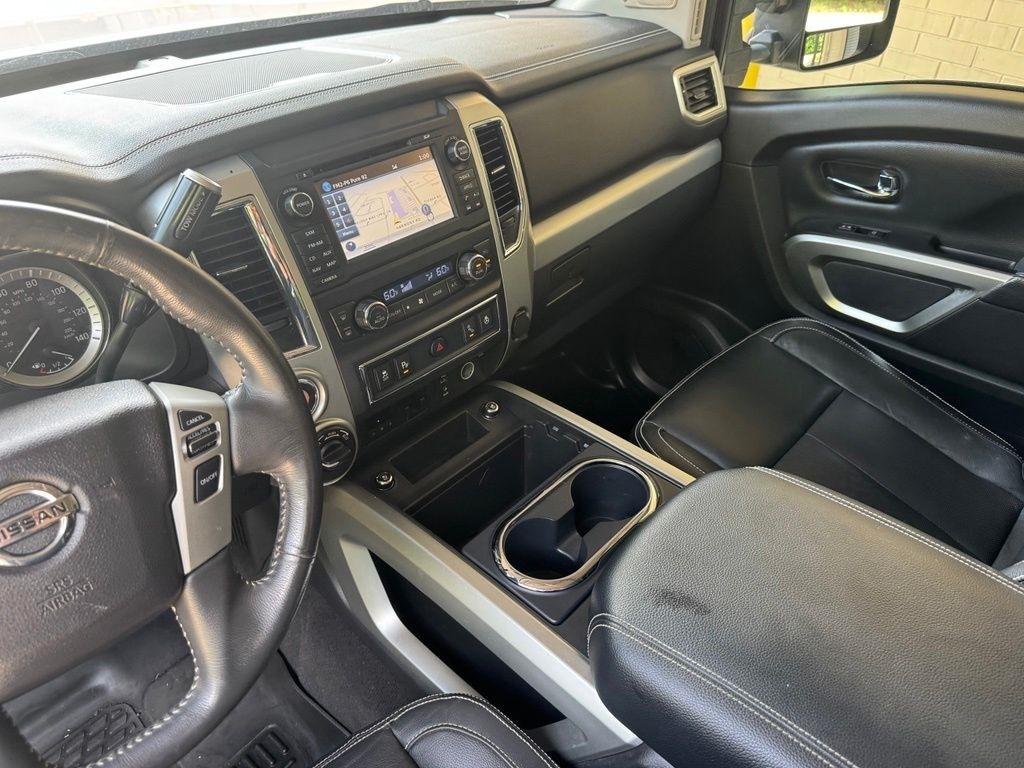 Nissan Titan XD  2016
