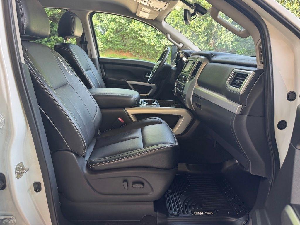 Nissan Titan XD  2016