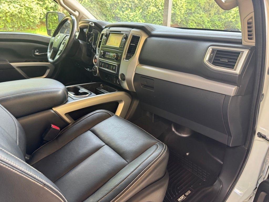 Nissan Titan XD  2016