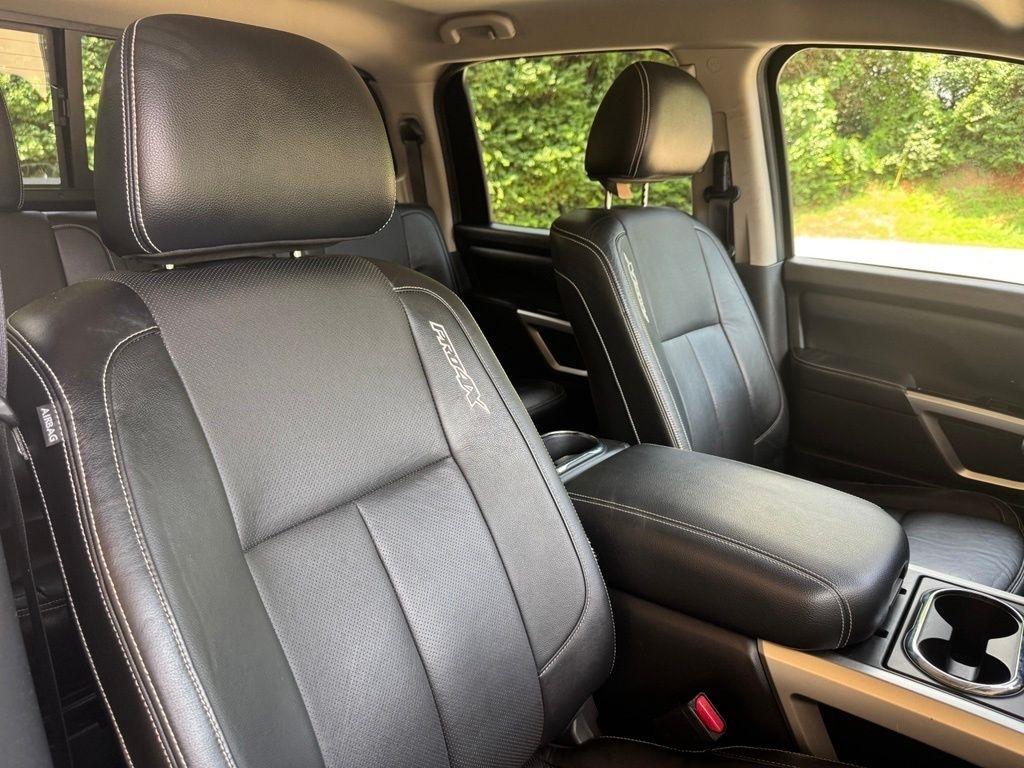 Nissan Titan XD  2016