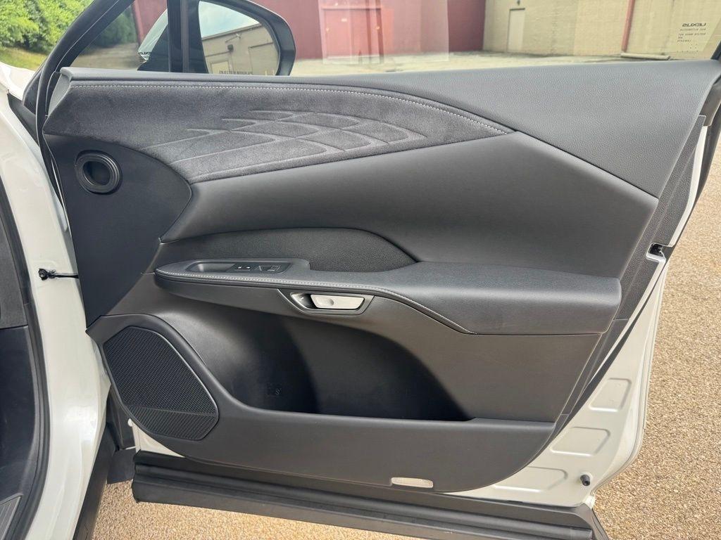 Lexus RX  2023