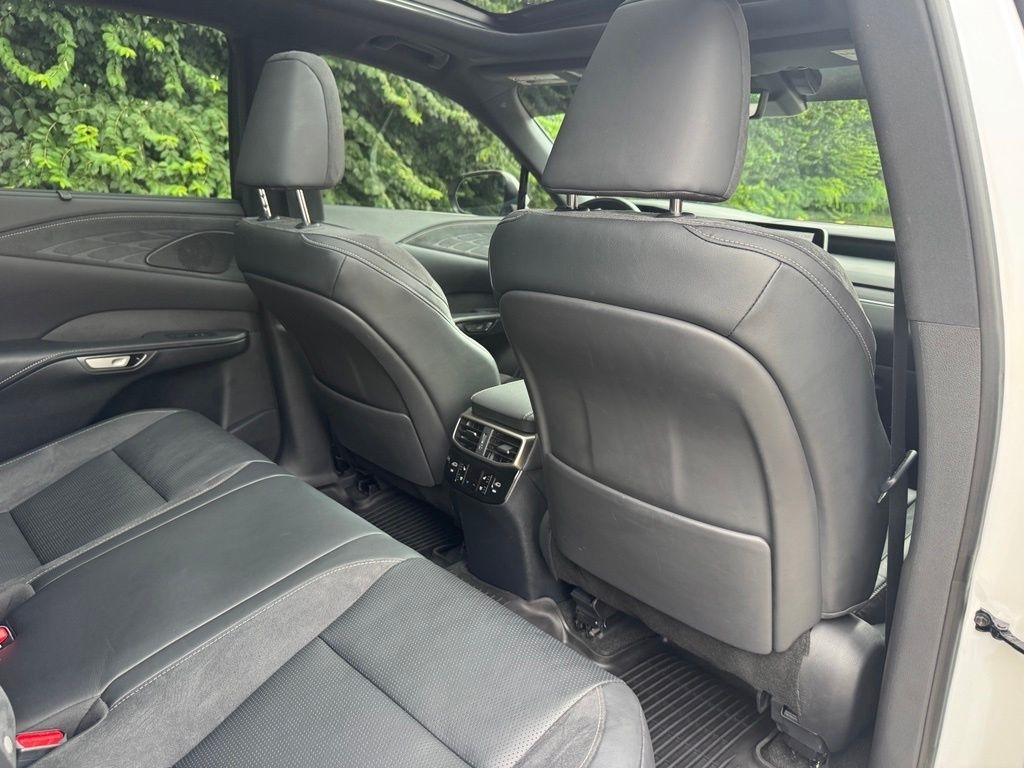 Lexus RX  2023