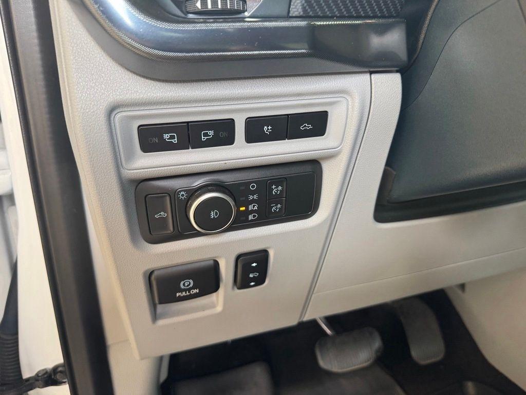 Ford F-150  2021