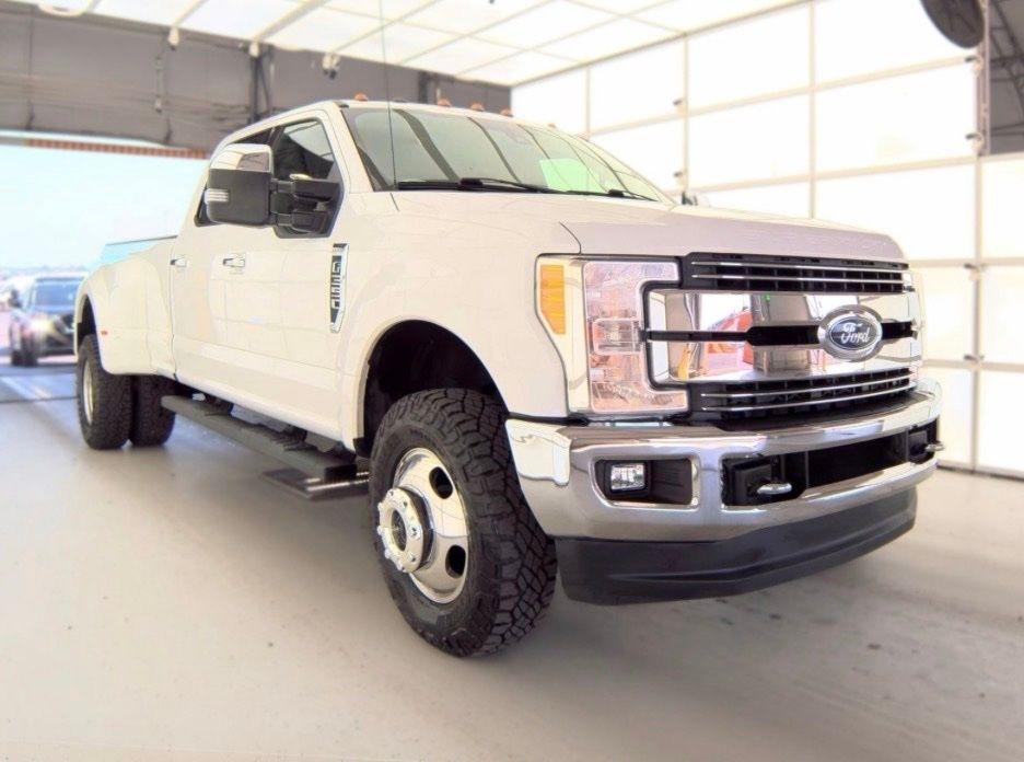 Ford Super Duty F-350 DRW  2017