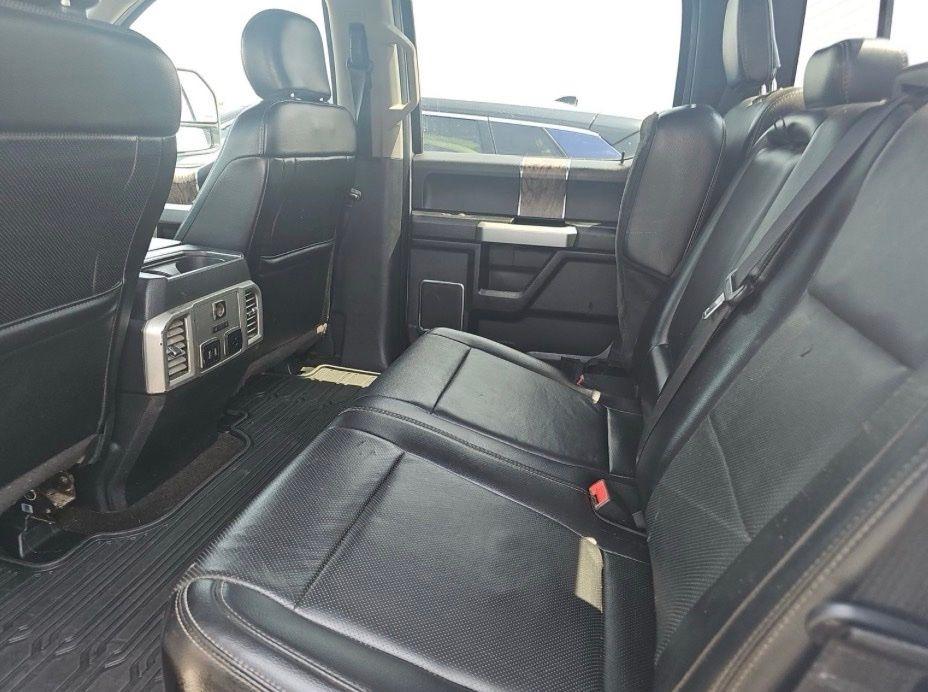 Ford Super Duty F-350 DRW  2017