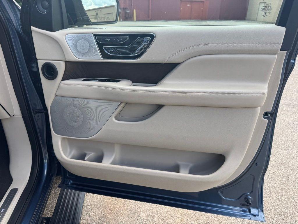 Lincoln Navigator L  2020