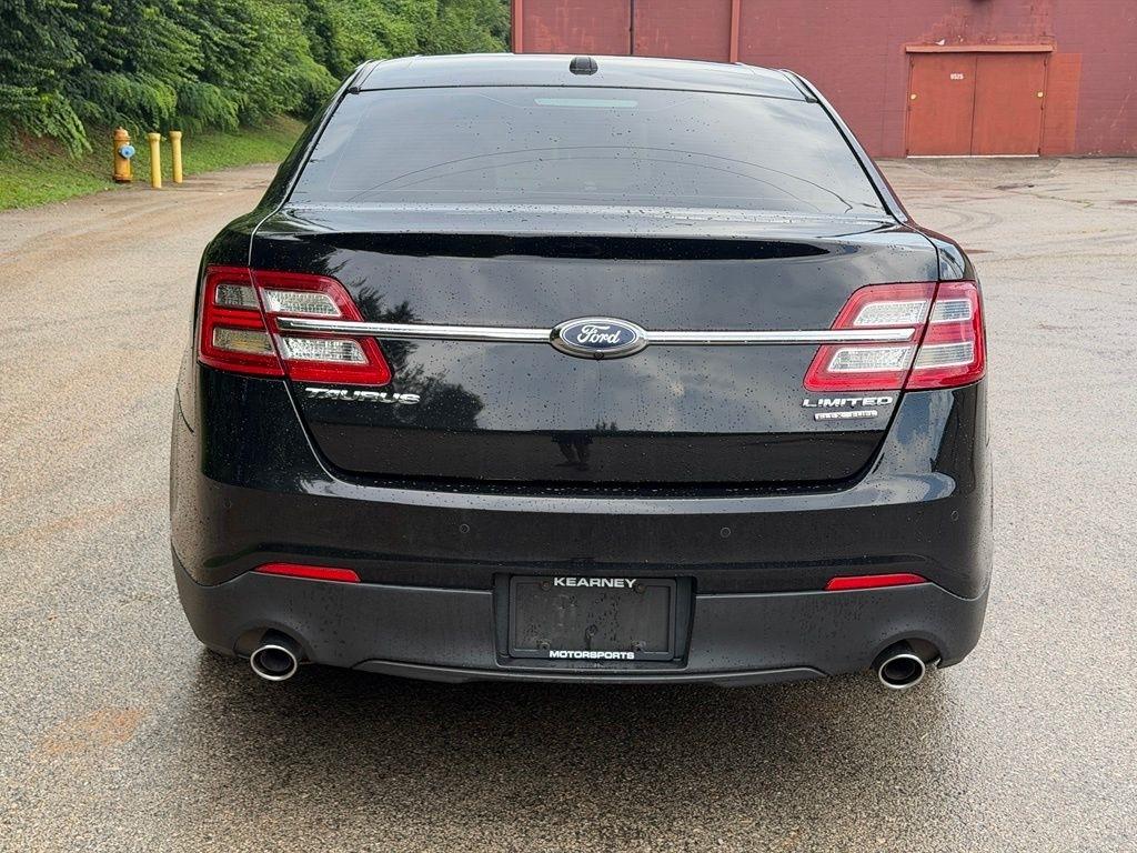 Ford Taurus photo 5