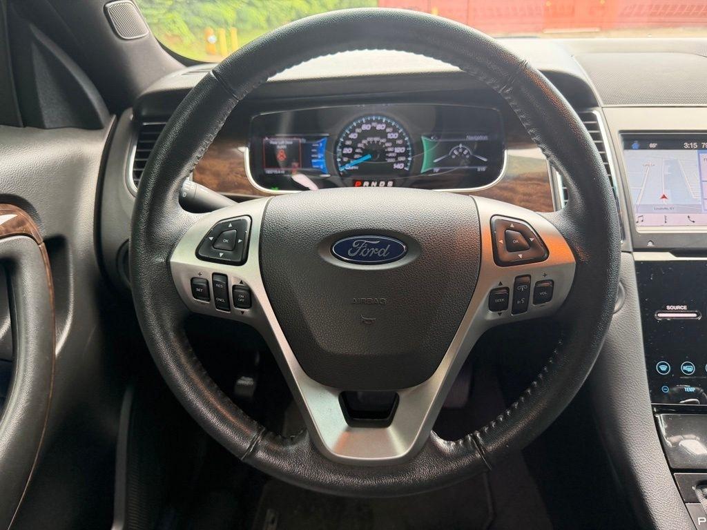 Ford Taurus photo 12