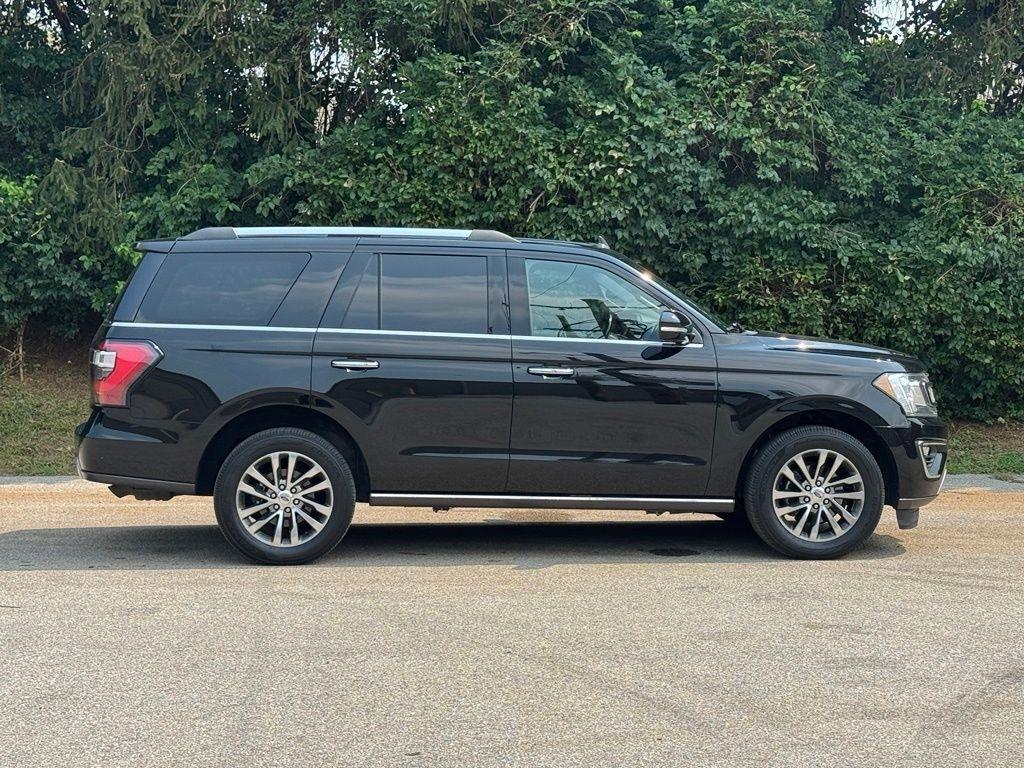 Ford Expedition photo 4