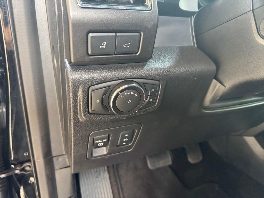 Ford Expedition photo 14