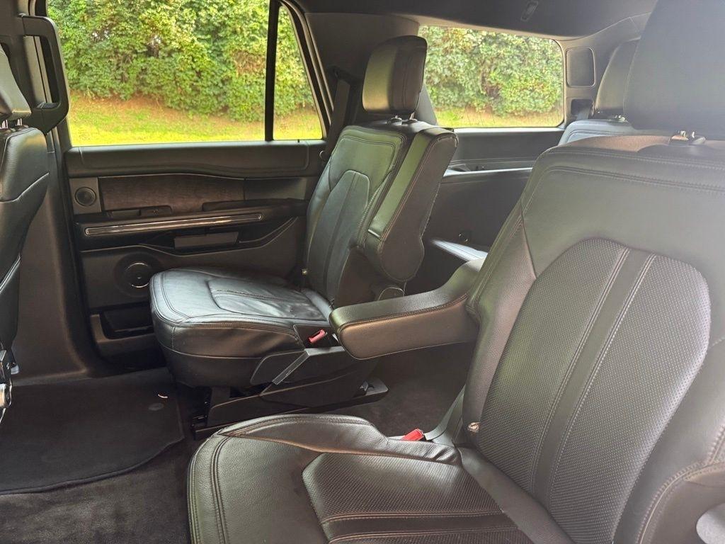 Ford Expedition photo 24
