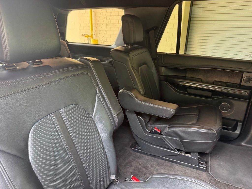 Ford Expedition photo 28