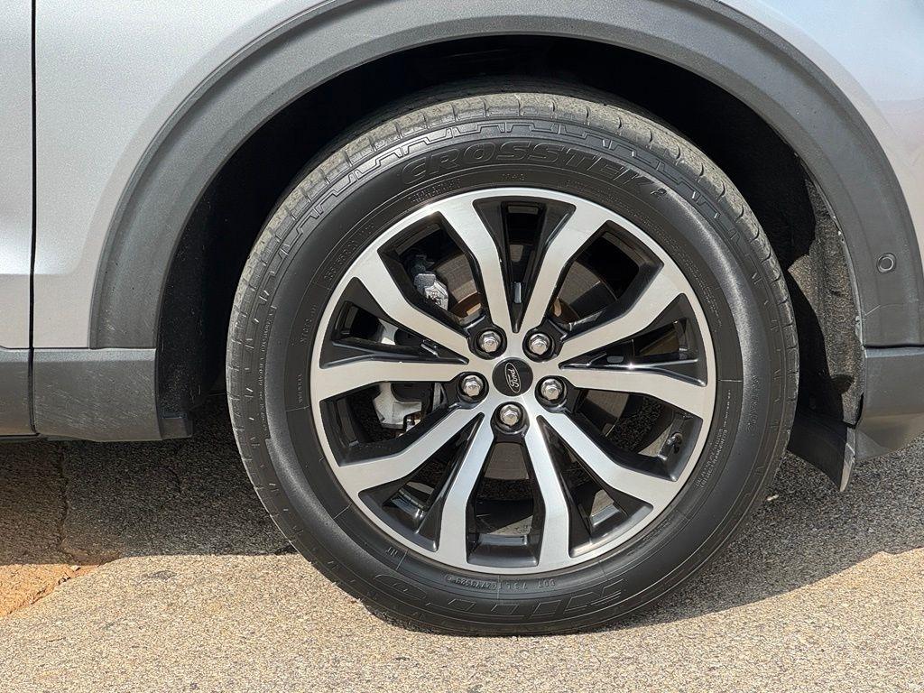 Ford Explorer  2021